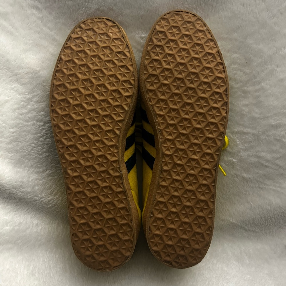 NWOT Adidas Gazelle Men’s Size 8 Suede Yellow Shoes - Picture 7 of 8